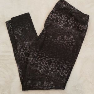 Lularoe TC gorgeous lace look leggings